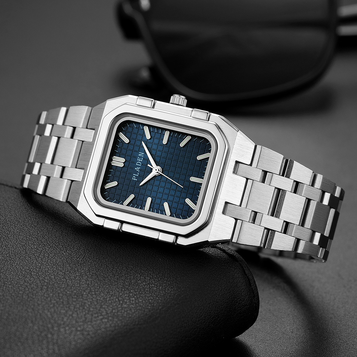 명품 브랜드 블루 다이얼 남성용 고품질 쿼츠 시계, 사 - Luxury Watch Magazine 리뷰 및 가격